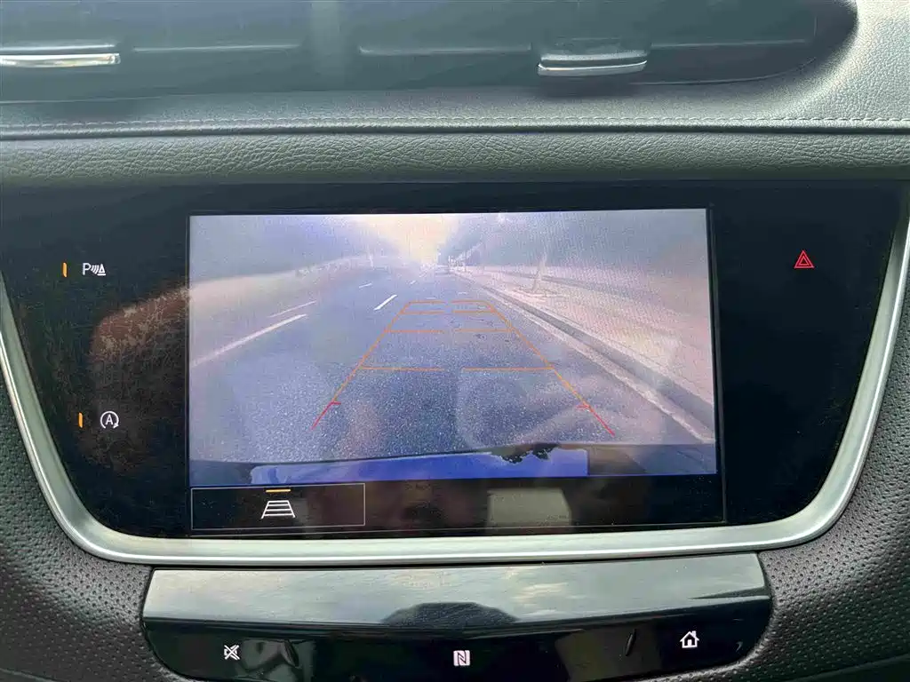 Cadillac XT5 2020 — фото 15