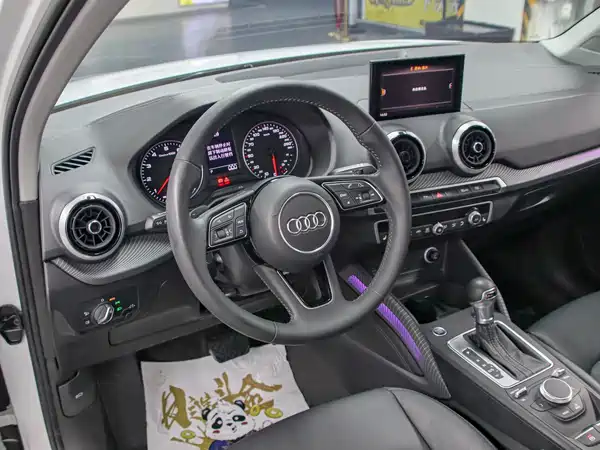 Audi Q2L 2022