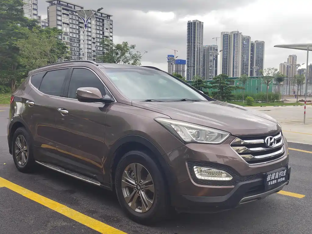 Hyundai Santa Fe 2014 — фото 2