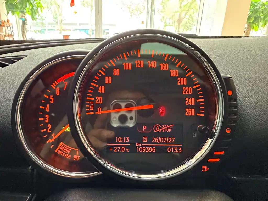 MINI Clubman 2018 — фото 17