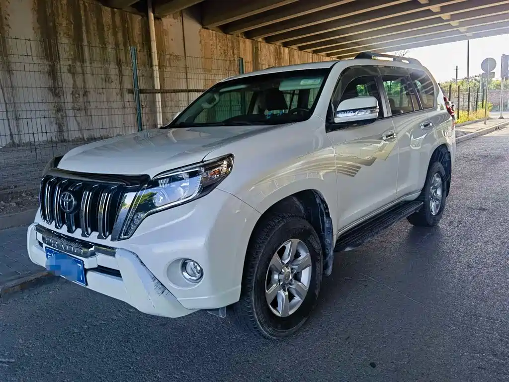 Toyota Prado 2016