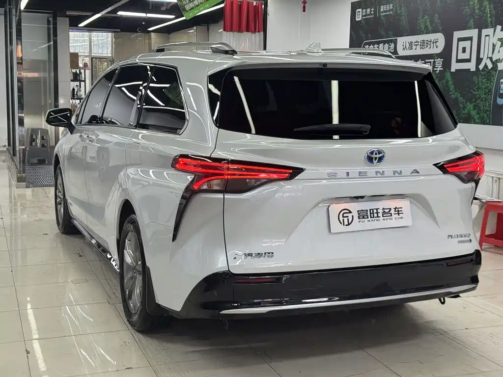 Toyota Sienna 2022