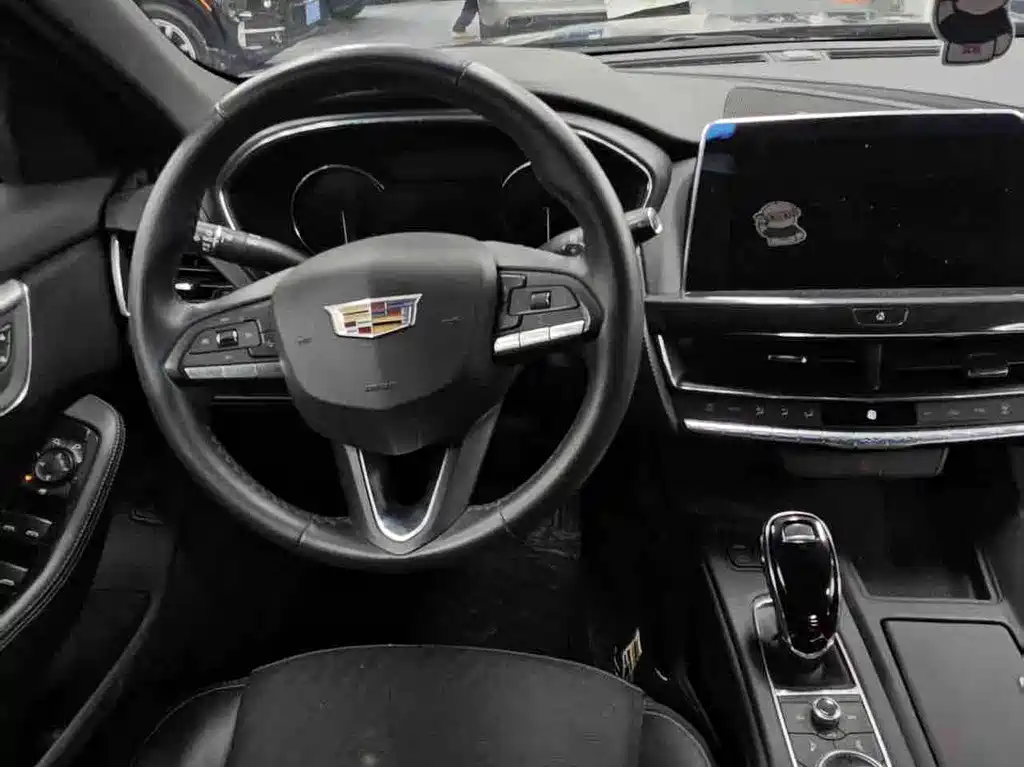Cadillac CT5 2022 — фото 11