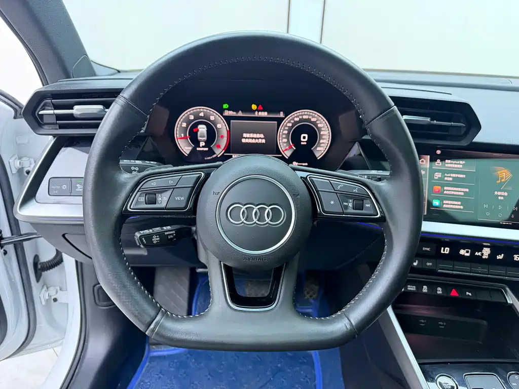 Audi A3 2023 — фото 11