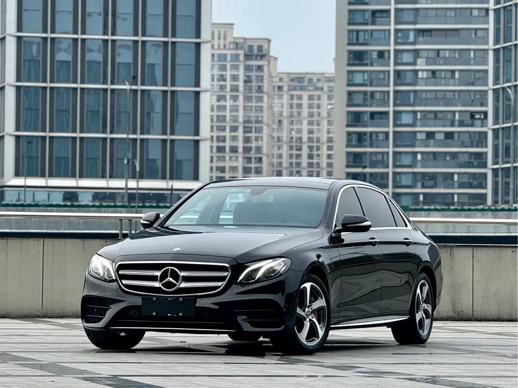 Mercedes-Benz E-Class 2019 — фото 1