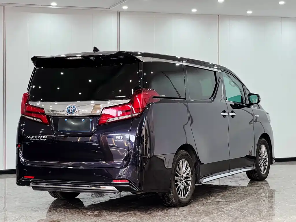Toyota Vellfire 2022 — фото 5