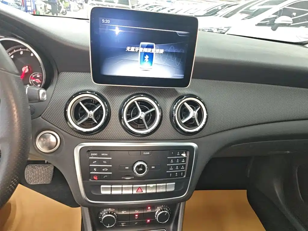 Mercedes-Benz GLA 2019 — фото 13