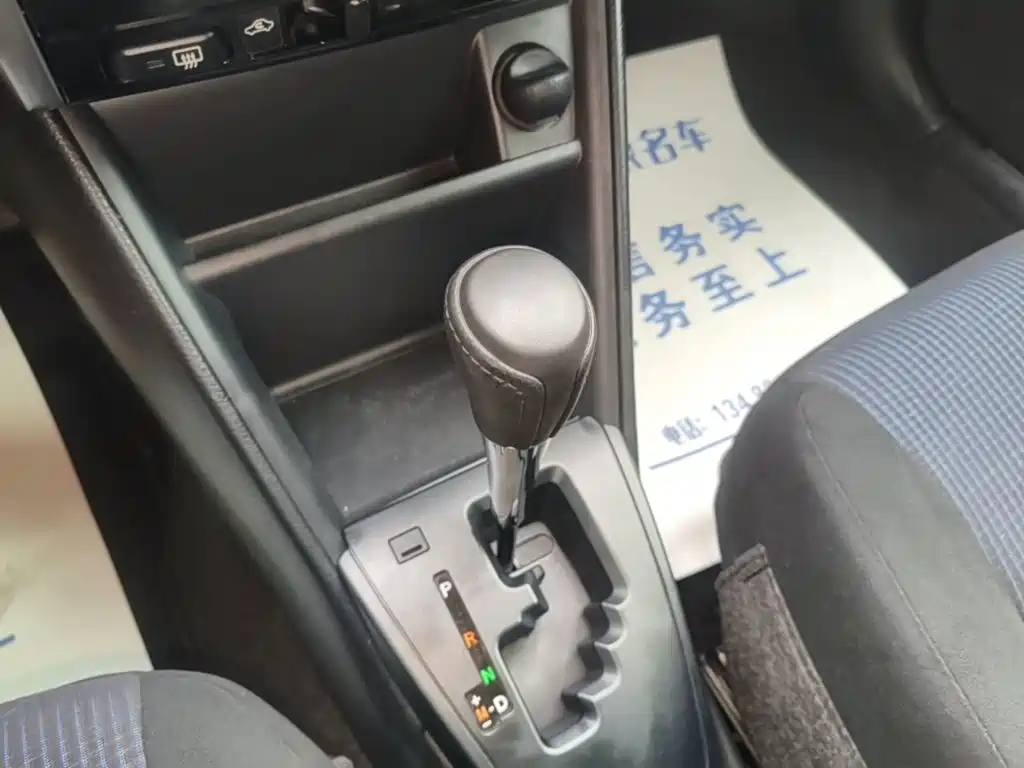 Toyota Yaris L 2018 — фото 14