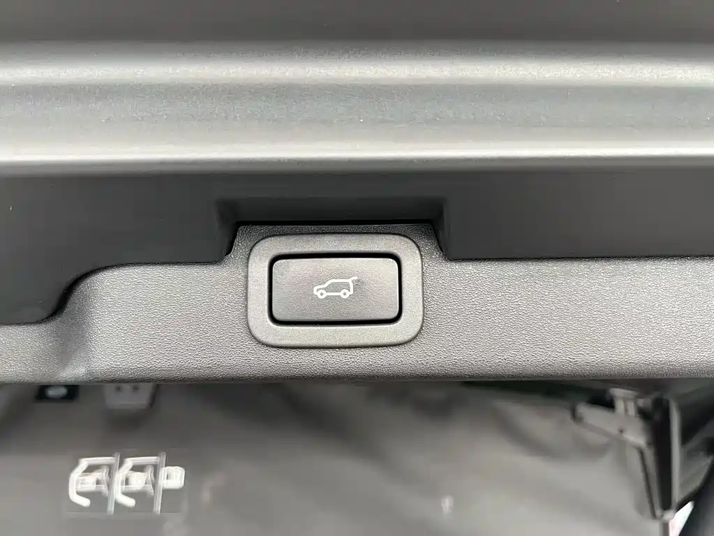Land Rover Discovery 2019 — фото 14