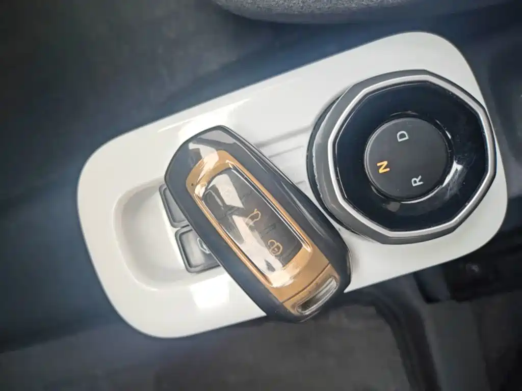 Geely Galaxy Panda 2025 — фото 9