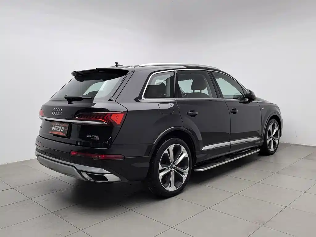 Audi Q7 2024 — фото 2