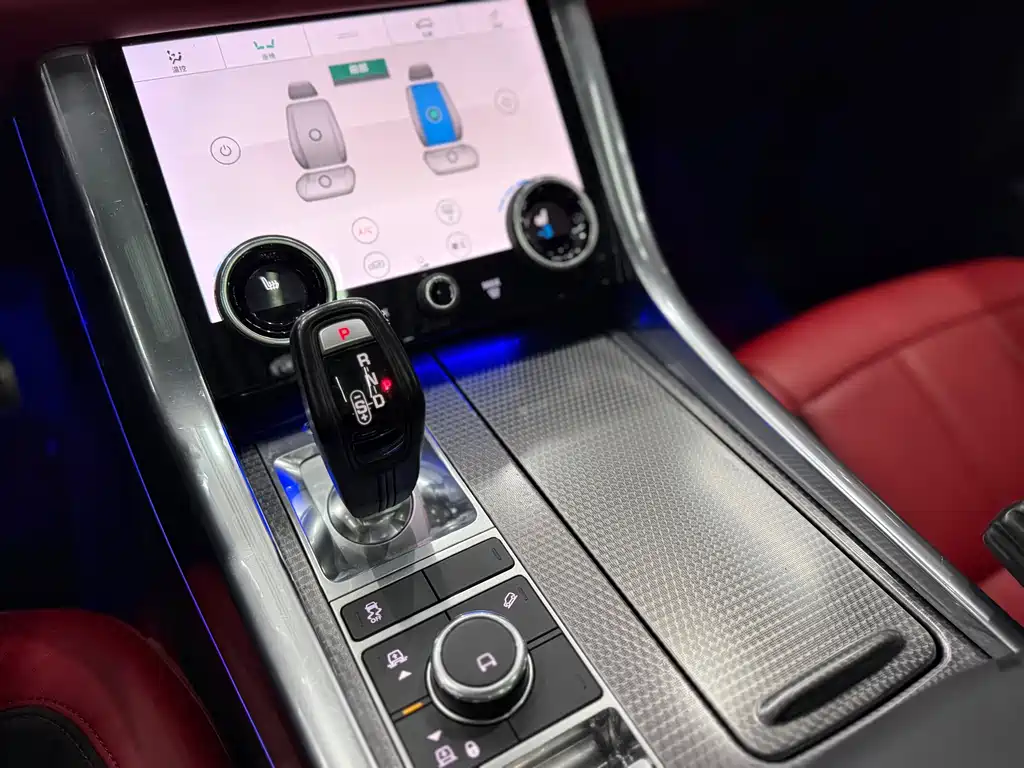 Land Rover Sport 2020 — фото 16
