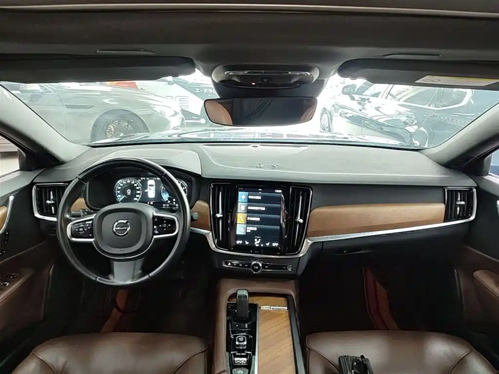 Volvo S90 2020 — фото 10