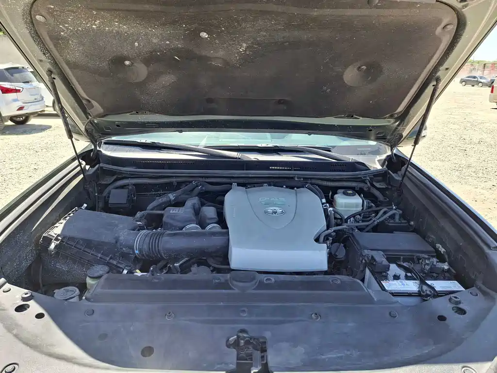 Toyota Prado 2018 — фото 16
