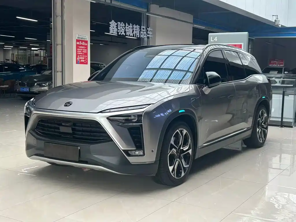 NIO ES8 2023