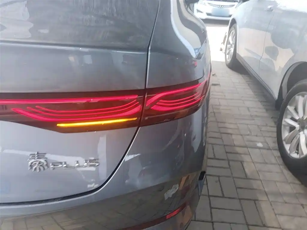 BYD Qin PLUS 2025 — фото 24