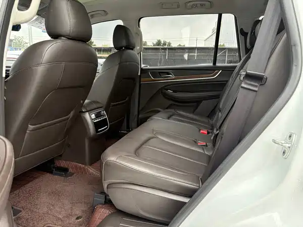 Roewe RX8 2018