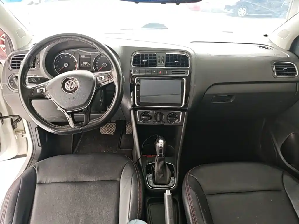 Volkswagen Polo 2019 — фото 10
