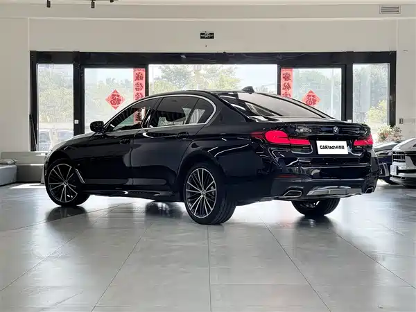 BMW 5 Series 2023