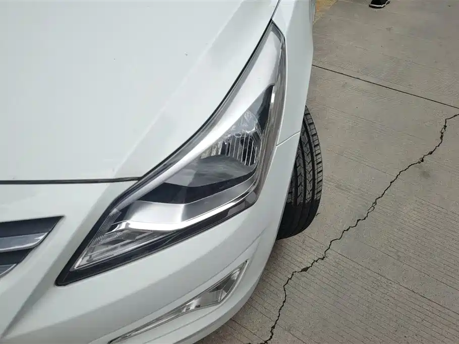 Hyundai Verna 2014