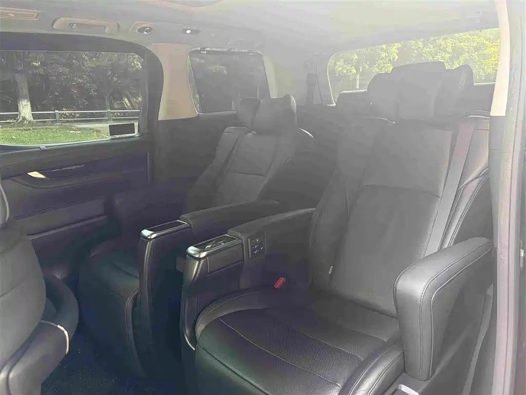 Toyota Vellfire 2020 — фото 12