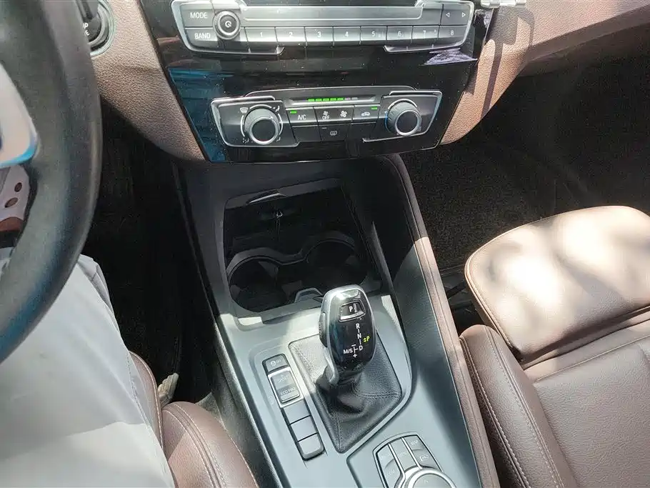 BMW X1 2022 — фото 16