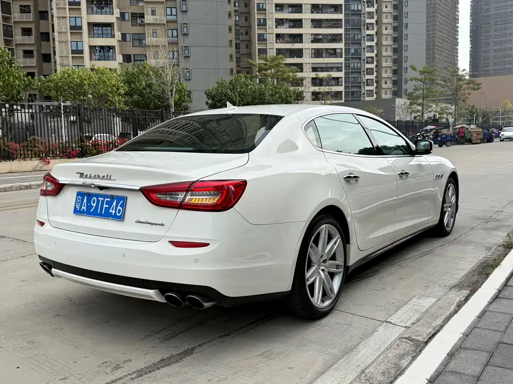 Maserati Quattroporte 2014 — фото 13
