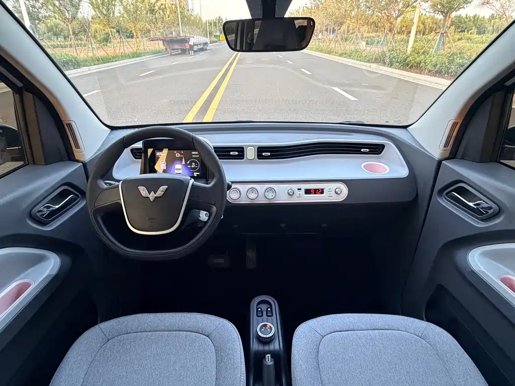 Wuling MINIEV 2023