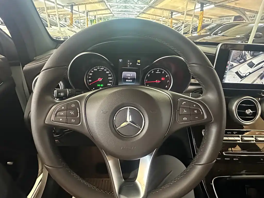 Mercedes-Benz GLC 2019 — фото 11