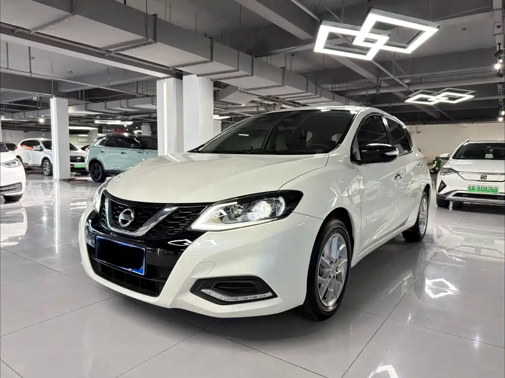 Nissan Tiida 2023