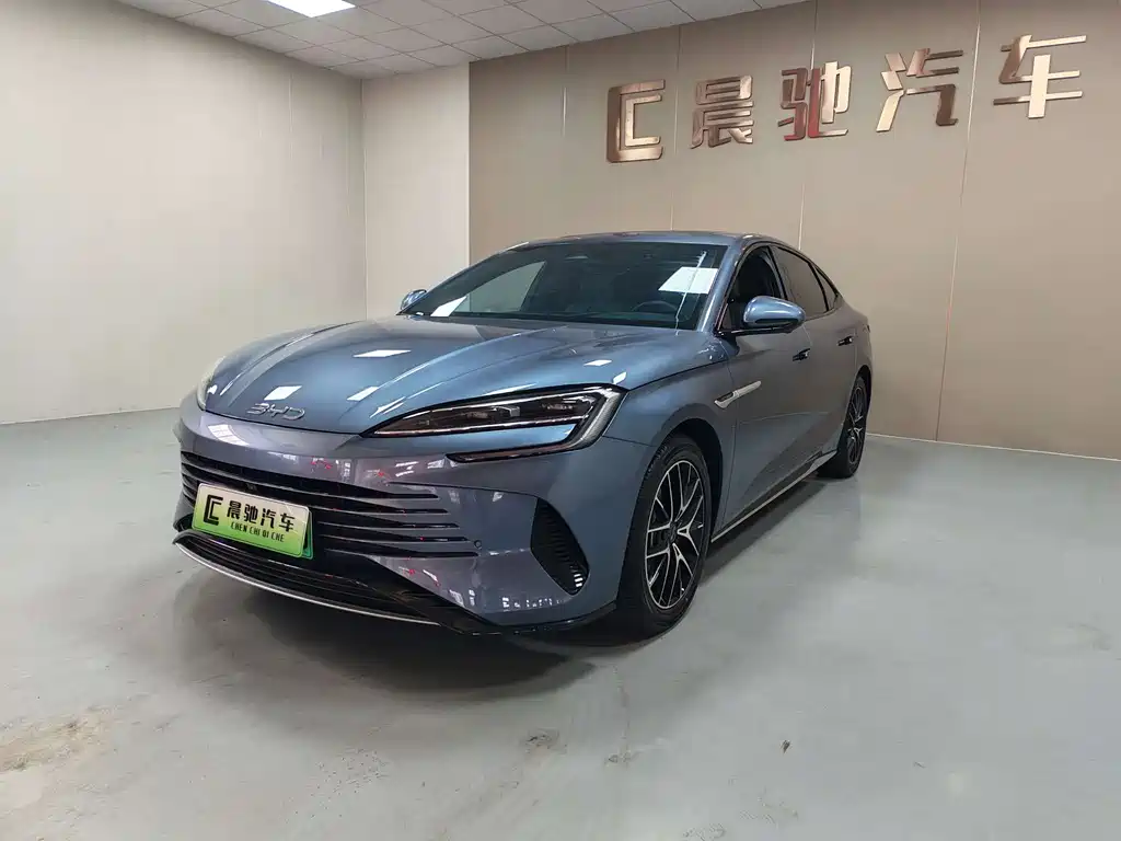 BYD Seal 07 DM-i 2025 — фото 1