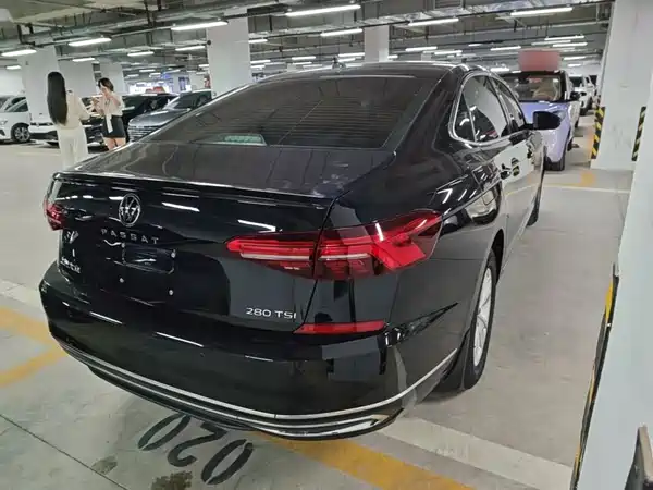 Volkswagen Passat 2021