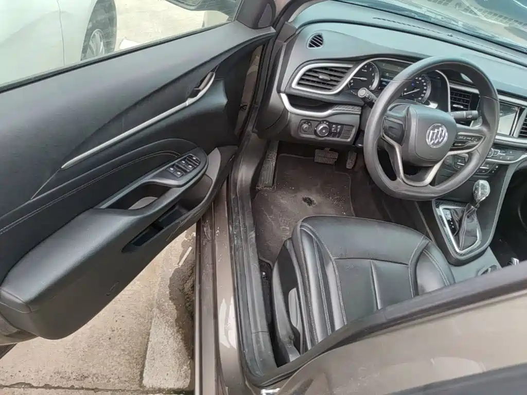 Buick Excelle GT 2017 — фото 16