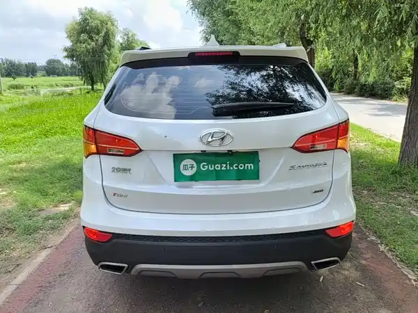 Hyundai Santa Fe 2016