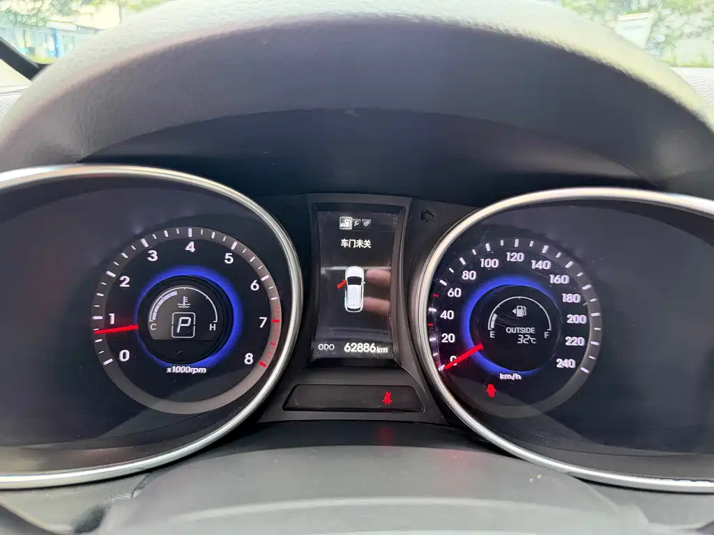 Hyundai Santa Fe 2016 — фото 18