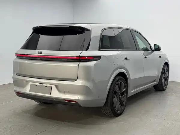 Li Auto L8 2023