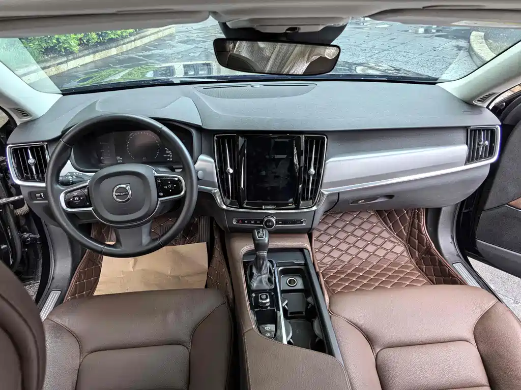 Volvo S90 2018 — фото 6