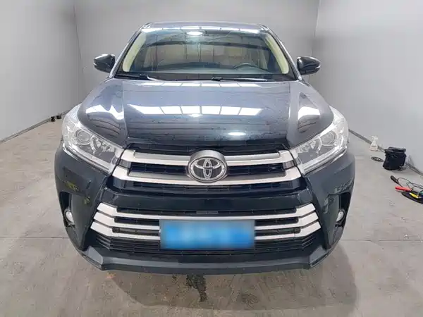 Toyota Highlander 2021