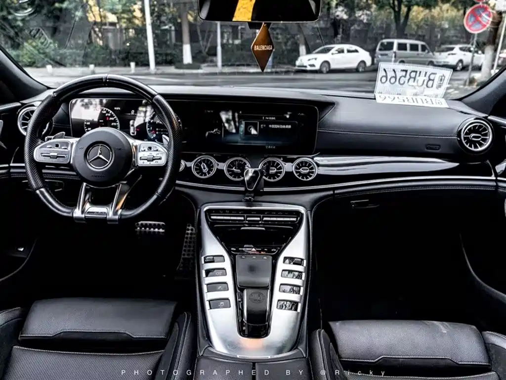 Mercedes-Benz AMG GT 2020 — фото 4