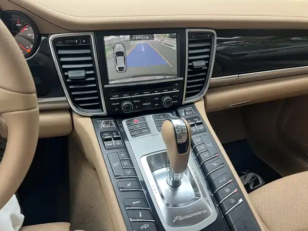 Porsche Panamera 2013