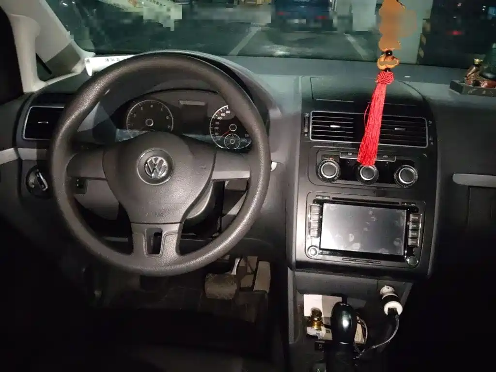 Volkswagen Touran 2014