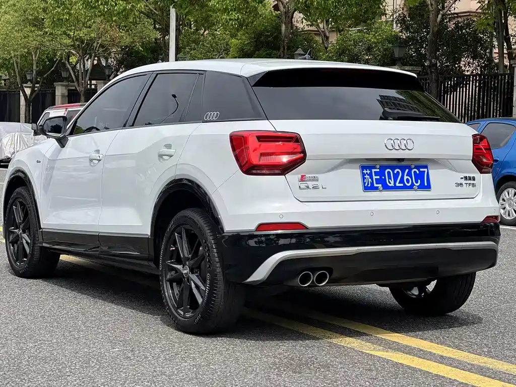 Audi Q2L 2020 — фото 9