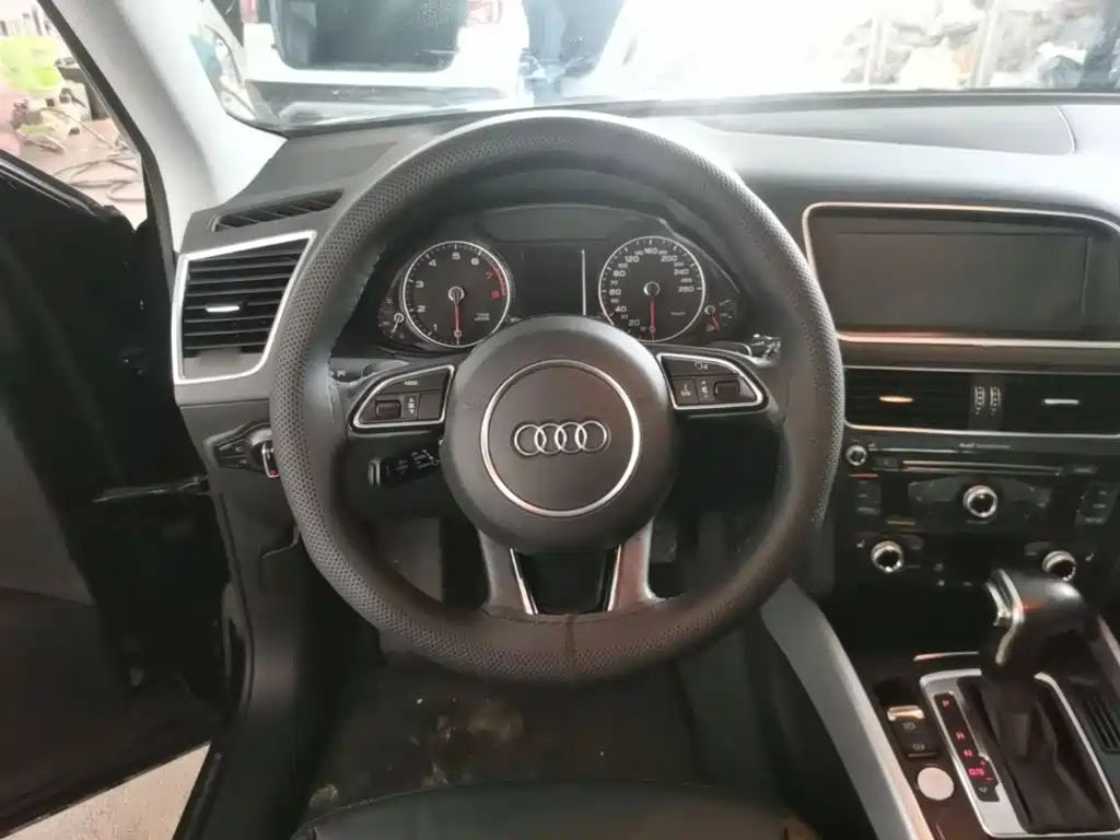 Audi Q5 2016 — фото 11