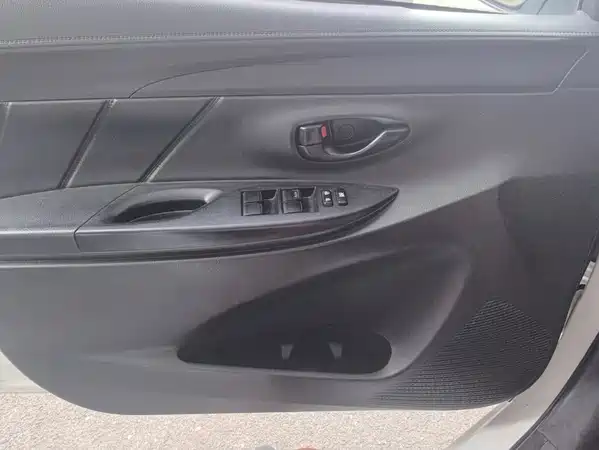 Toyota Yaris L 2019