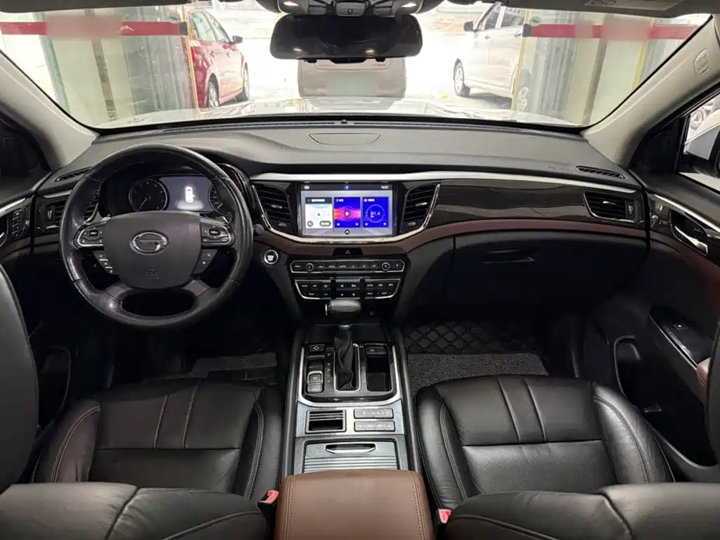 GAC Motor Trumpchi GS8 2018 — фото 17