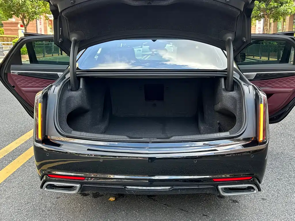 Cadillac CT6 2024 — фото 31