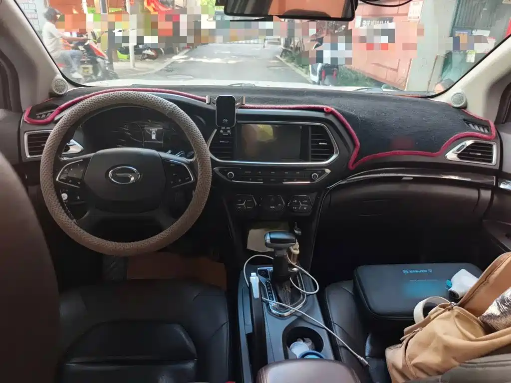 GAC Trumpchi GS4 2015 — фото 13