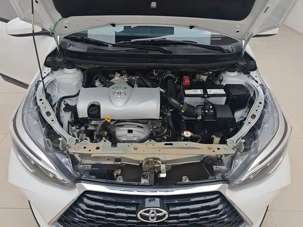 Toyota Yaris L 2021 — фото 20