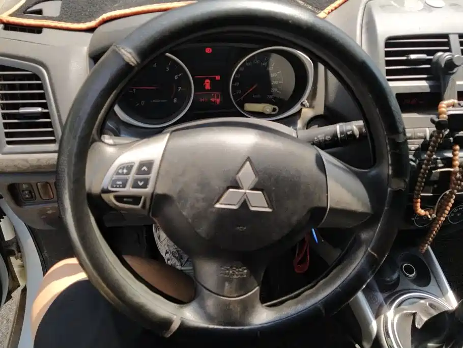 Mitsubishi ASX 2016 — фото 15