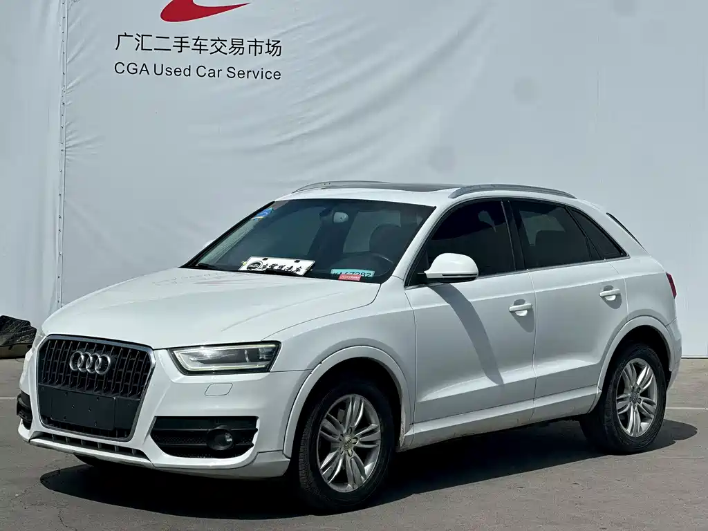 Audi Q3 2015 — фото 1